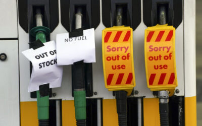 The all-electric Morris JE is the intelligent choice…Be at the front of the queue, not in one!