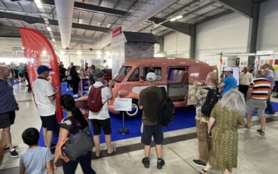 MORRIS COMMERCIAL LTD AT THE BRITISH MOTOR SHOW, POSITIVE MARKET NEWS FROM THE SMMT, AND JE RESERVATIONS TO BEGIN SOON